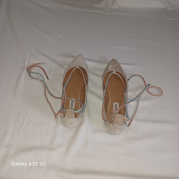 STEVE MADDEN EMILIE TAN SUEDE LEATHER POINTED TOE LACE UP FLATS SIZE 7.5 - Picture 2 of 7